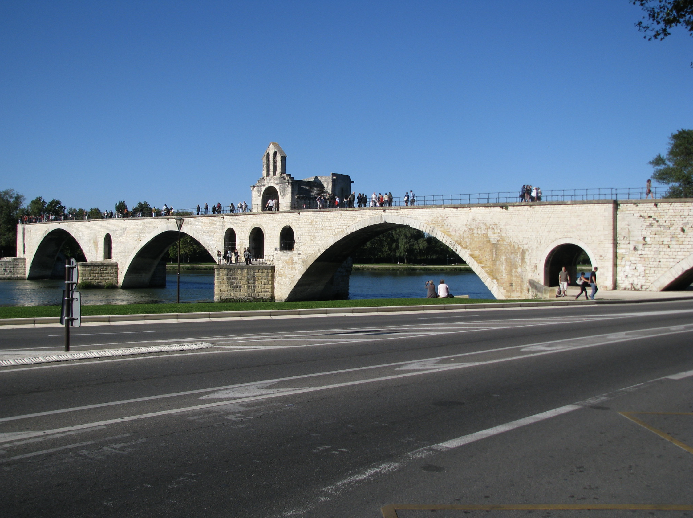 Avignon and Roussillon