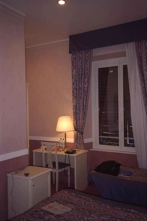 070.jpg